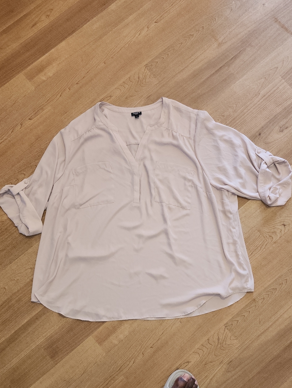 torrid Light Blush Pullover Split-Neck Roll-Tab Blouse